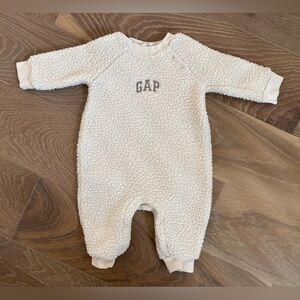 GAP Cream Kids One Piece 3-6 Months